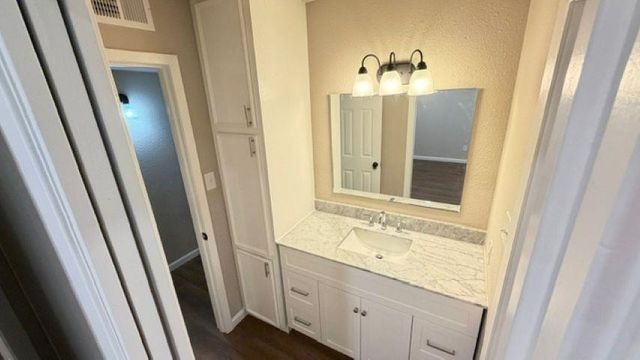2013 E Warwick Circle, Longview, TX 75601