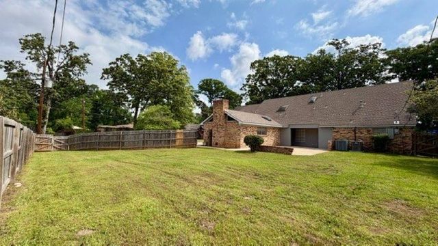 2013 E Warwick Circle, Longview, TX 75601