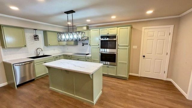 2013 E Warwick Circle, Longview, TX 75601