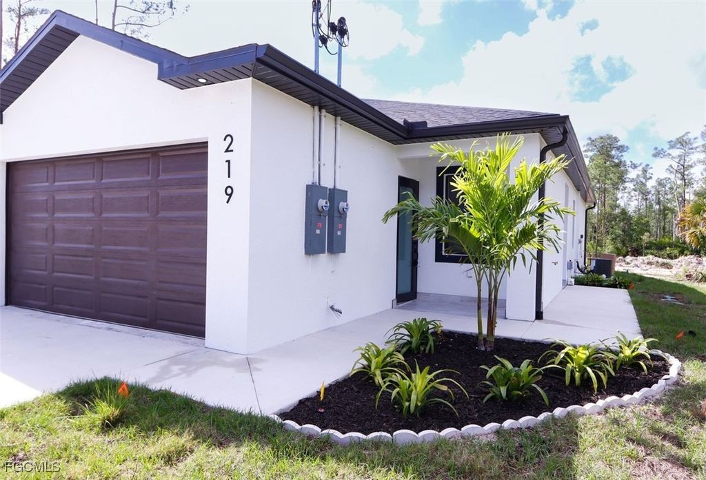 219 Greenbriar BLVD, Lehigh Acres, FL 33972