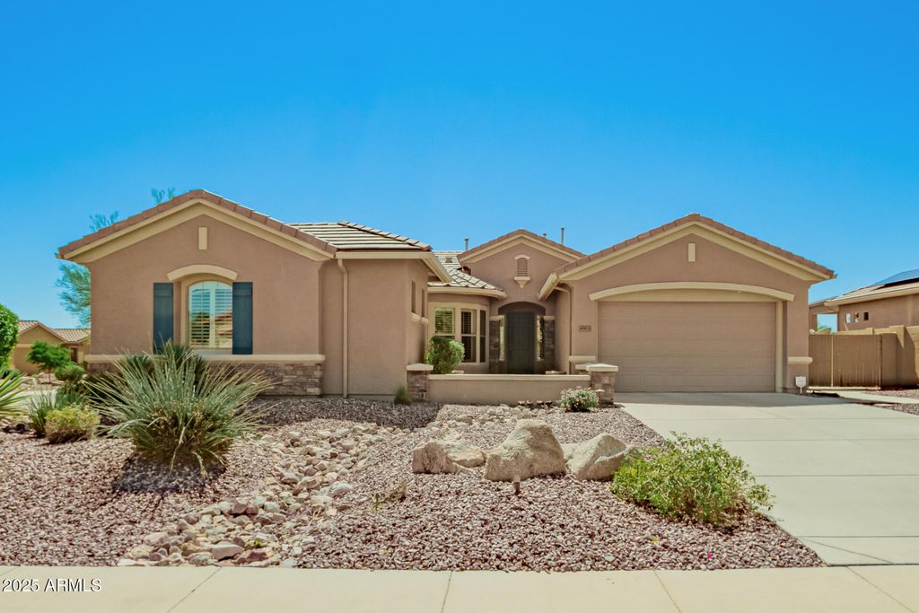 4903 W FAULL Drive, New River, AZ 85087