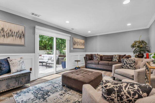 6 Tall Oaks Drive, Hazlet, NJ 07730