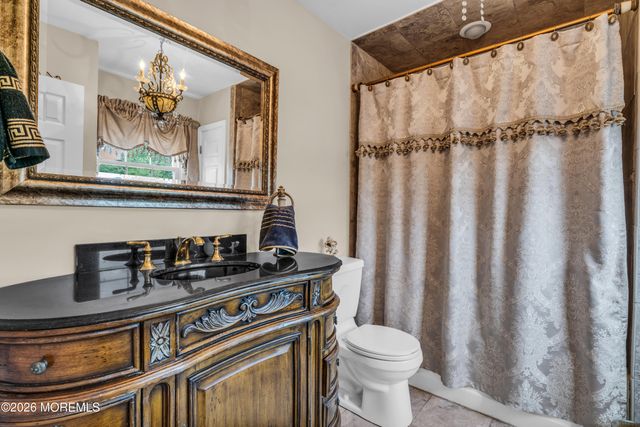 6 Tall Oaks Drive, Hazlet, NJ 07730