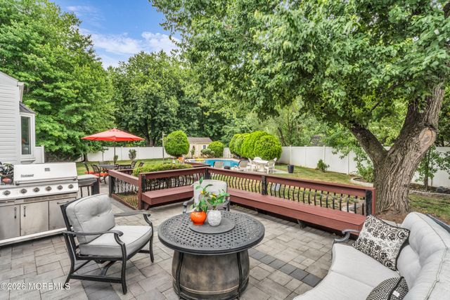 6 Tall Oaks Drive, Hazlet, NJ 07730