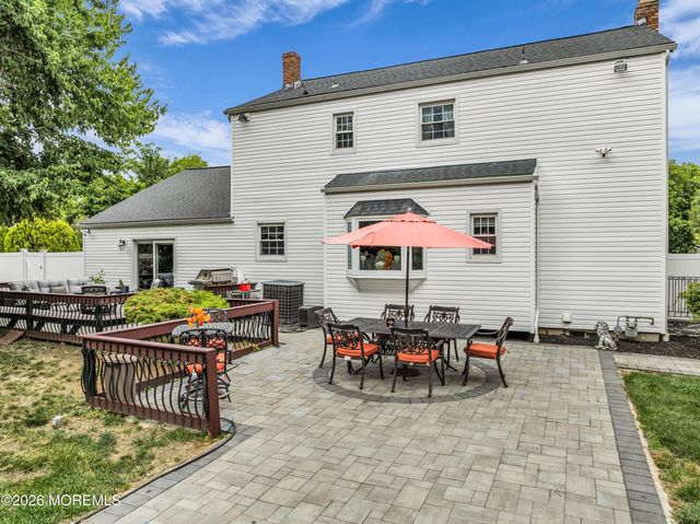 6 Tall Oaks Drive, Hazlet, NJ 07730