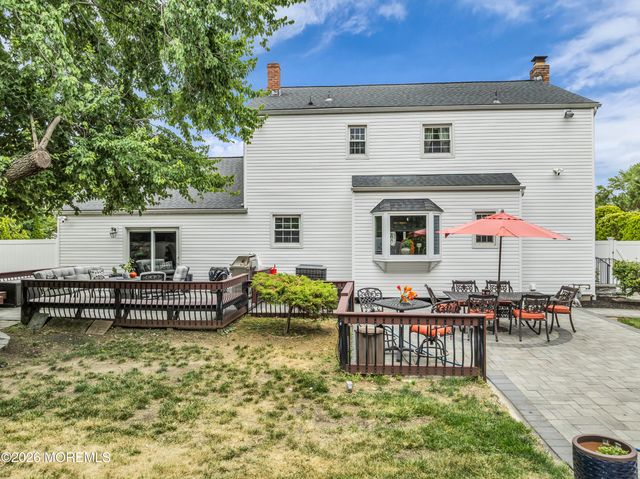 6 Tall Oaks Drive, Hazlet, NJ 07730