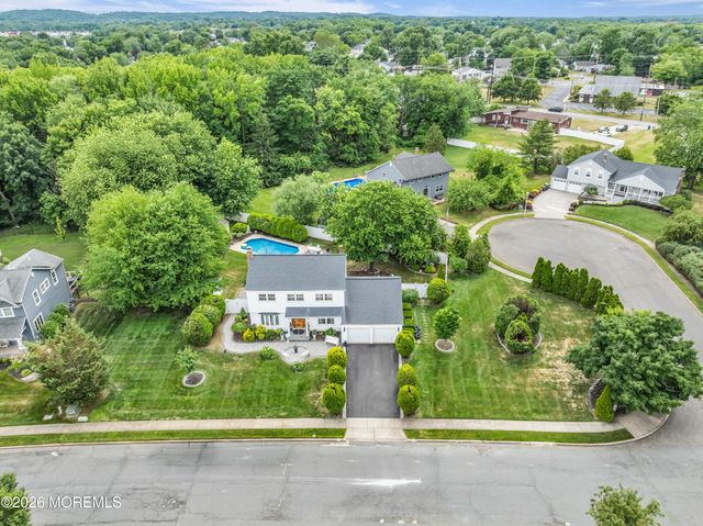 6 Tall Oaks Drive, Hazlet, NJ 07730