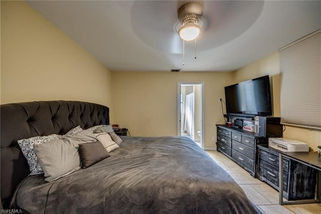 1142 SE 19th TER, Cape Coral, FL 33990