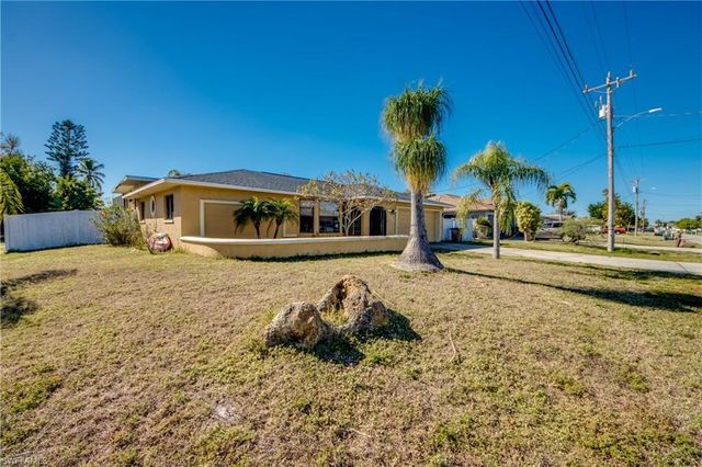 1142 SE 19th TER, Cape Coral, FL 33990