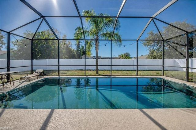 1142 SE 19th TER, Cape Coral, FL 33990