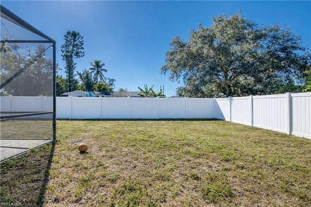 1142 SE 19th TER, Cape Coral, FL 33990