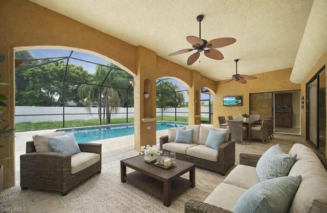 1142 SE 19th TER, Cape Coral, FL 33990