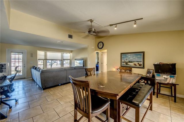 1142 SE 19th TER, Cape Coral, FL 33990