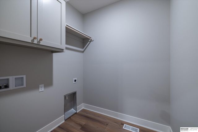 16619 Abigail Street, Bennington, NE 68007