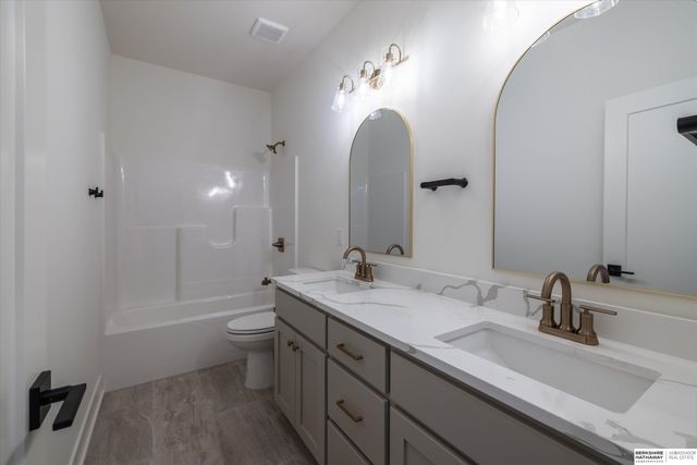 16619 Abigail Street, Bennington, NE 68007