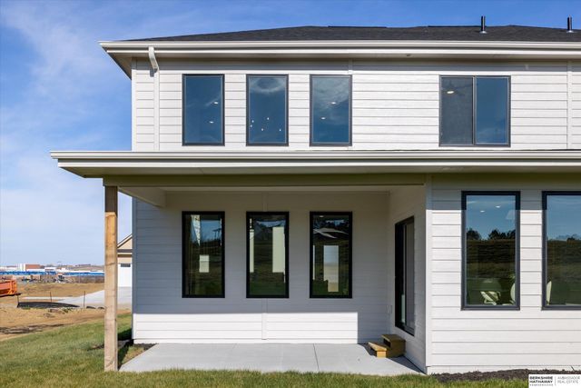 16619 Abigail Street, Bennington, NE 68007