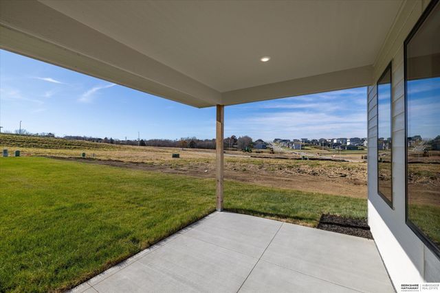 16619 Abigail Street, Bennington, NE 68007