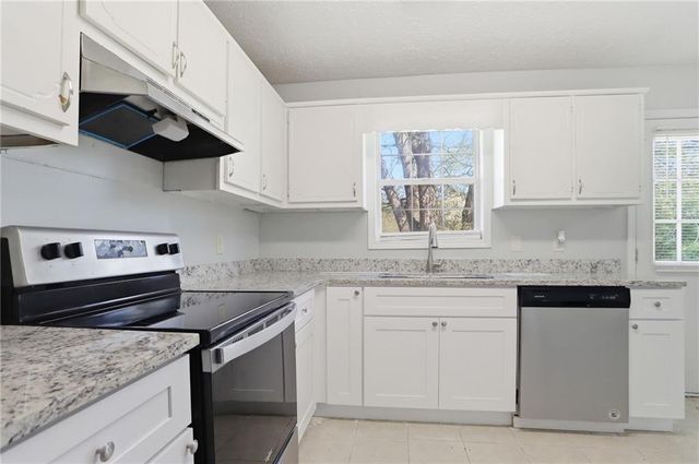 30 Oak Wood Lane, Covington, GA 30016