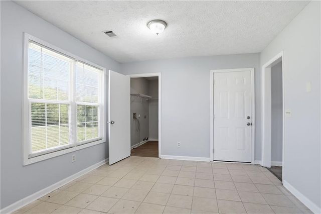 30 Oak Wood Lane, Covington, GA 30016