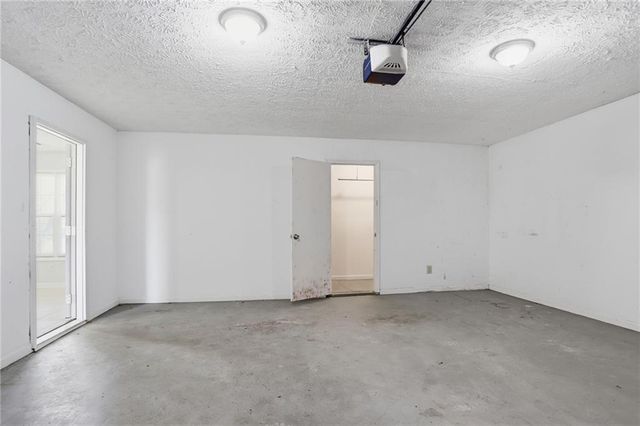 30 Oak Wood Lane, Covington, GA 30016