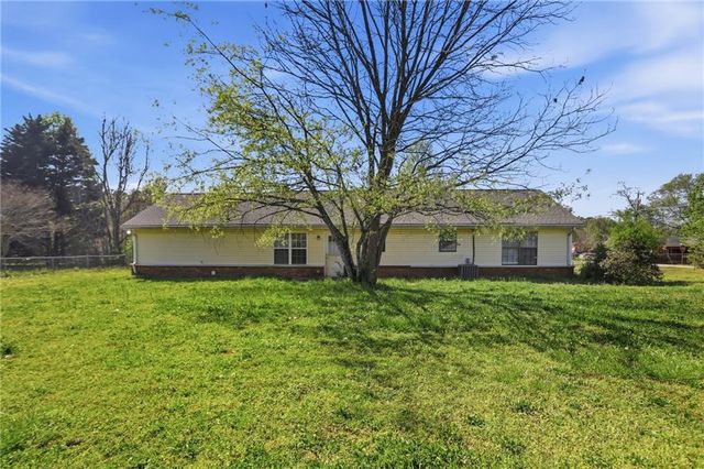 30 Oak Wood Lane, Covington, GA 30016