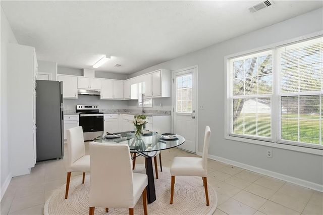 30 Oak Wood Lane, Covington, GA 30016