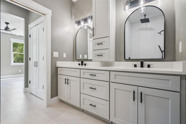 420 E 10TH STREET, Apopka, FL 32703