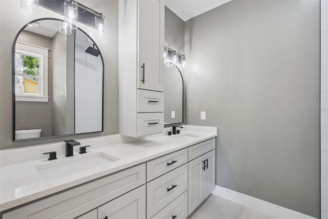 420 E 10TH STREET, Apopka, FL 32703