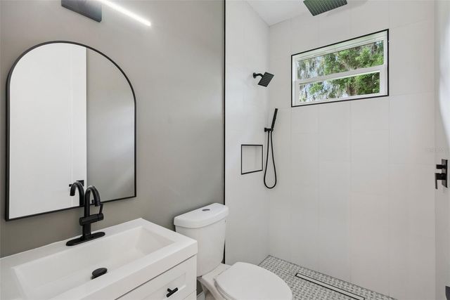 420 E 10TH STREET, Apopka, FL 32703