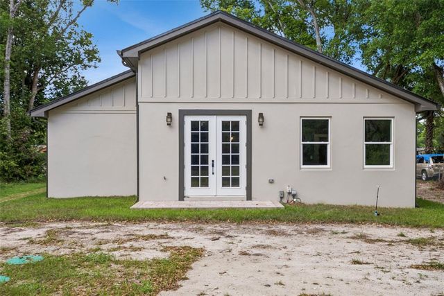 420 E 10TH STREET, Apopka, FL 32703