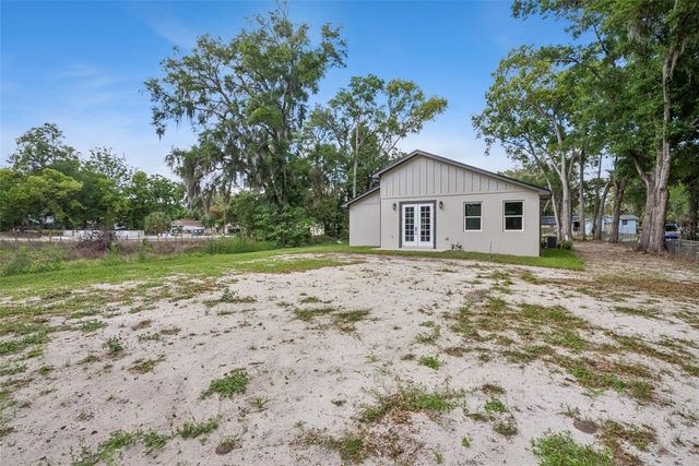 420 E 10TH STREET, Apopka, FL 32703