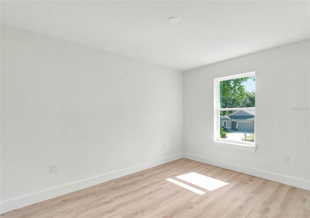 16171 NW 243RD WAY, High Springs, FL 32643