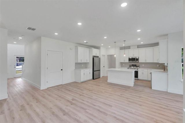 16171 NW 243RD WAY, High Springs, FL 32643