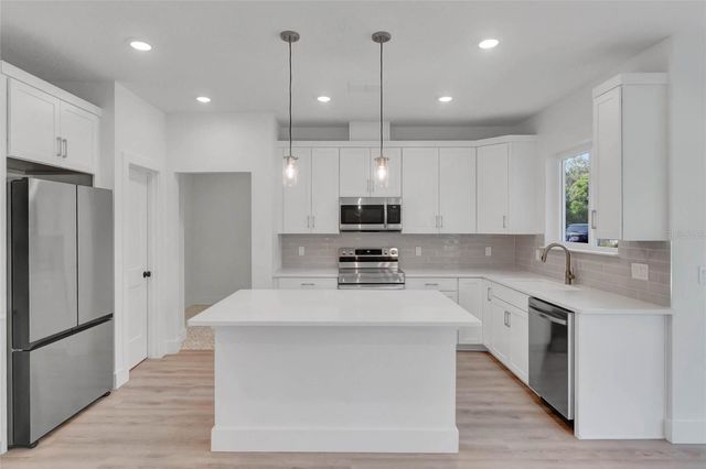 16171 NW 243RD WAY, High Springs, FL 32643