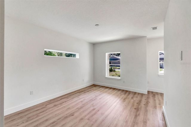 16171 NW 243RD WAY, High Springs, FL 32643