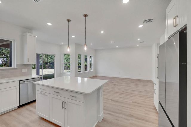 16171 NW 243RD WAY, High Springs, FL 32643