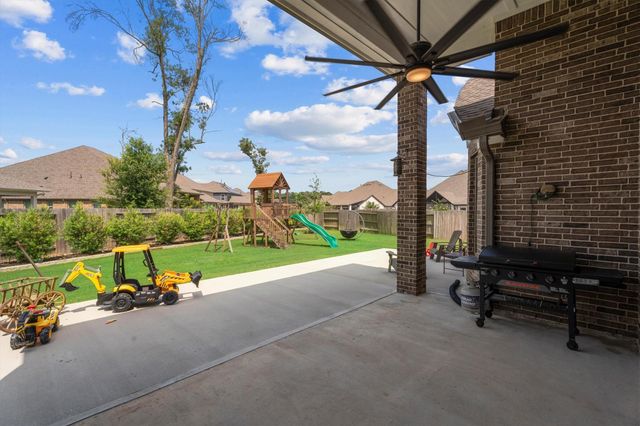 17403 Violet Vineyard Street, Conroe, TX 77302