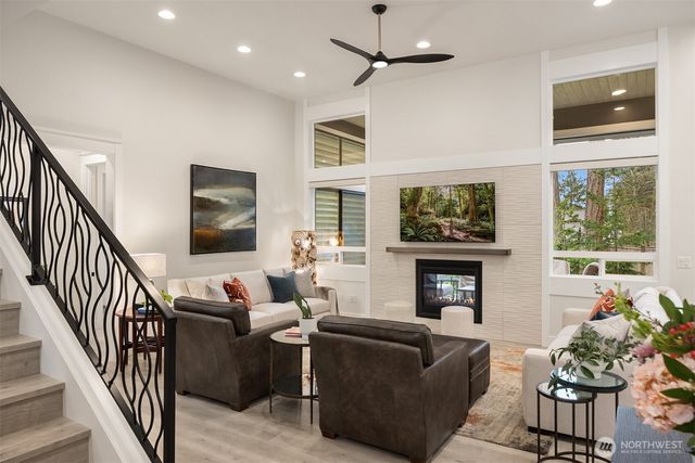 139 Duane Lane NW, Bainbridge Island, WA 98110