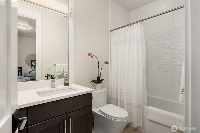 139 Duane Lane NW, Bainbridge Island, WA 98110