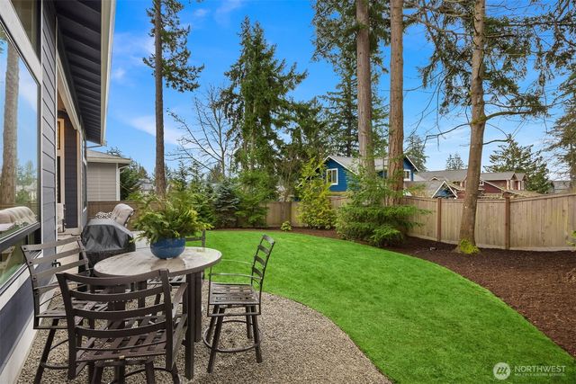 139 Duane Lane NW, Bainbridge Island, WA 98110