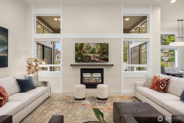 139 Duane Lane NW, Bainbridge Island, WA 98110