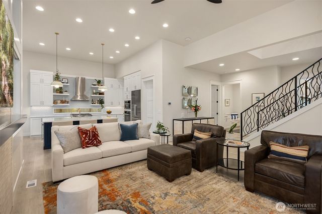 139 Duane Lane NW, Bainbridge Island, WA 98110