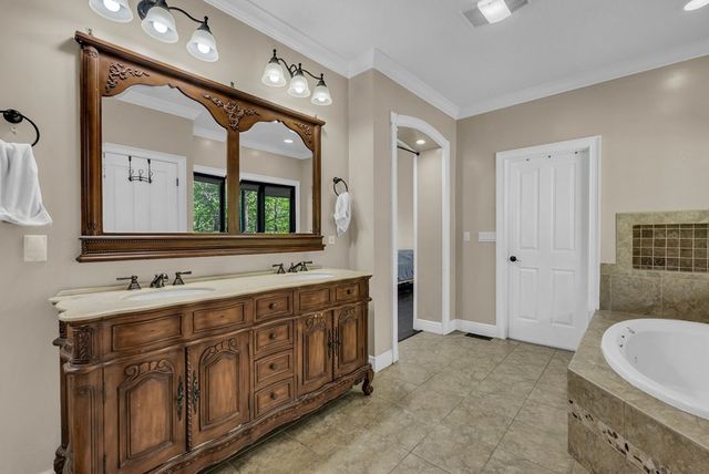 160 Eagles Bluff Cir, Spencer, TN 38585