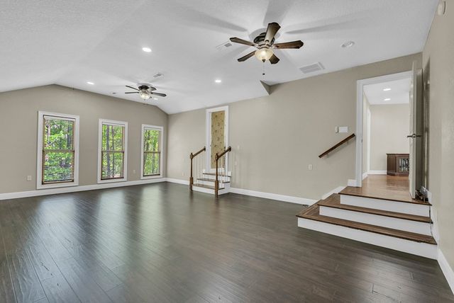 160 Eagles Bluff Cir, Spencer, TN 38585