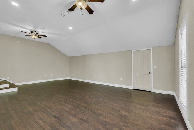 160 Eagles Bluff Cir, Spencer, TN 38585