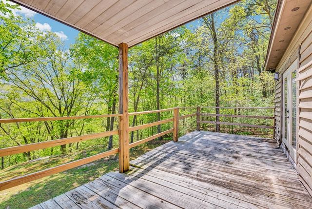160 Eagles Bluff Cir, Spencer, TN 38585