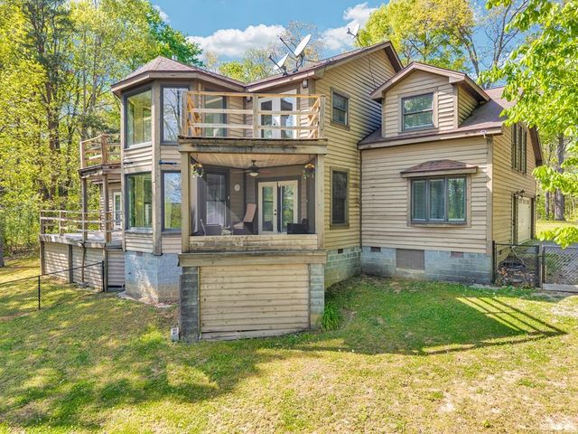 160 Eagles Bluff Cir, Spencer, TN 38585