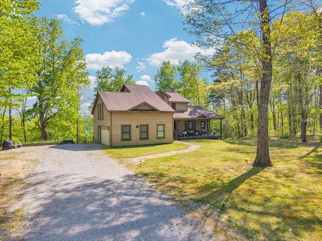 160 Eagles Bluff Cir, Spencer, TN 38585