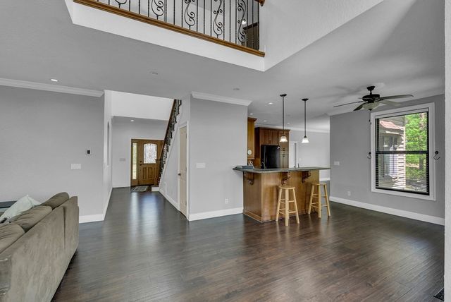 160 Eagles Bluff Cir, Spencer, TN 38585