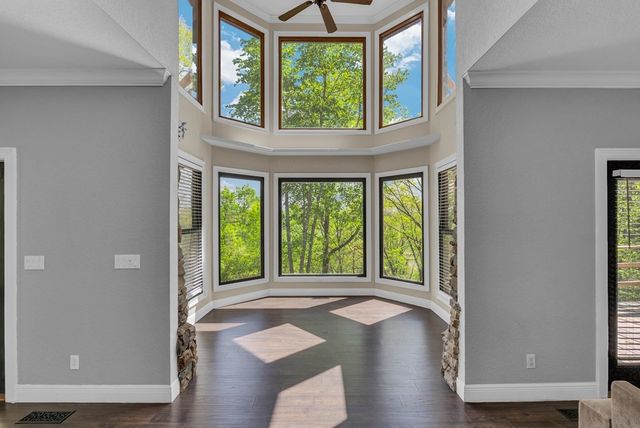 160 Eagles Bluff Cir, Spencer, TN 38585
